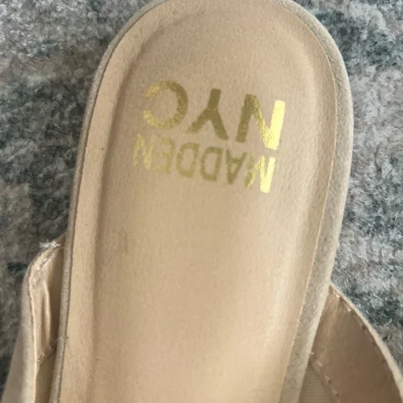 Size 10 slip-on mules - Picture 2 of 4